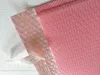 Entier 15x20 4cm 100pcs / lot enveloppes de courrier à bulles en poly rose clair sac d'expédition rembourré utilisation auto-scellante pour emballage cadeau278h5024085