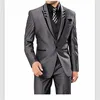 Design classique gris marié Tuxedos Peak revers un bouton garçons d'honneur hommes costumes de mariage populaire homme Blazer costumes (veste + pantalon + gilet + cravate) 716