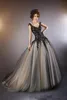 Vintage Czarne Suknie Ślubne Linia 2019 Sheer Neck Cap Rękawy Custom Make Tanie Gotyckie Suknie Ślubne Ślubne Dla Wedding Vestidos
