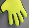 Wholeale Новые профессиональные перчатки вратаря без охраны пальцев утолщен новейшие футбольные вратальные перчатки в продаже перчатки вратаря