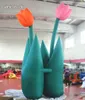 Grand bouquet gonflable de fleurs de tulipes publicitaires, sculpture de fleurs simulée multicolore de 4m de hauteur pour la décoration de parc à thème et de festival