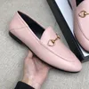 2023 kvalitet mockasins skor kvinnor ￤kta l￤der mode loafers lyxiga mulor loafers casual skoess