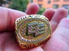 2003 Edmonton Eskimos Grey Cup Команда Корабль Кольцо с деревянной коробкой Спортивный сувенир Вентилятор Рекламный подарок 20207300628