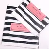 Nieuwe mode hele 100pcSlot 2025cm Blackwhite Stripe Shopping Cadeauverpakkingszakken met bedankjes5846380