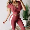 Aktive Sets Großhandel-2018 Neuer Trainingsanzug für Frauen Yoga-Anzug mit Kapuze, Verband sexy Sport Fitness Crop Top Gestreiftes Laufgamaschen-Workout-Sport-Set