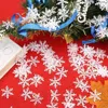 Articoli per feste WS 12 pezzi Decorazioni per albero di Natale in plastica con fiocchi di neve Natale bianco Snowf