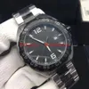 新しい自動時計の男性時計エンボス加工された黒いベゼルスポーツ機械ムーブスluxuhrラバーバンドメタルブレスレットリストウォッチ43273V
