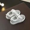 2022 Wiosna Nowy Baby First Walkers Fashion Bow Cekiny Dziewczyny Buty Europejski i Amerykański WindToddler AntSIP Miękkie Jewe Niemowlęta Buty 3 Kolory