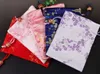 Élégant Floral Petit Cadeau Sac Fête D'anniversaire Faveur Sacs Cordon Chinois Soie Brocade Sac Bijoux De Stockage Tissu Emballage Pochette 10 pcs