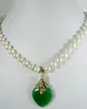 Bastante 7-8mm blanco perla + Corazón Verde jade 18''