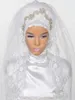 2019 Hermosos velos de novia musulmanes con cuentas de diamantes de imitación Fotos reales Bling Bling Novias musulmanas Hijab Encaje Apliques Borde Longitud de la yema del dedo