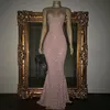 Vestidos de noche con lentejuelas de color rosa brillante, tirantes finos sexys con cuello en V, vestido de fiesta de graduación sin espalda, tren de barrido de sirena, vestido de segunda recepción para mujer AL2931