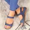 Sandały Fluopi Dla Kobiet Cute Otwarte Toe Wide Elastyczne Design Summer Comfy Faux Skórzane Kostki W / Flat Sole Pamięci Pianka 42