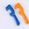 Ny ABS -plast gallon hink hink målarfat locket kan öppnare öppningsverktyg för hemmakontor färg slumpmässigt9035872