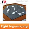 huit trigrammes de jeu Takagism prop mis toutes les pièces en bois dans la boîte à accessoires de salle d'échappement de position correcte
