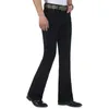 Pantaloni casual da uomo elasticizzati skinny a vita media a zampa di jeans Pantaloni con taglio a stivale maschio Streetwear Primavera 2020 Nuova vendita