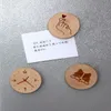 50pcs /ロットは彫刻ロゴ空白のDIYの木製の形状のびんオープナーコースター冷蔵庫の磁気装飾をカスタマイズすることができます