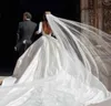 Elegantes rückenfreies Satin-Brautkleid in Übergröße, Landweiß, 3/4-lange Ärmel, arabisches Dubai-Brautballkleid, Robe de Mari￩e-Brautkleid