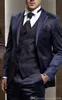 Ny Ankomst Navy Blue Groom Tuxedos Notch Lapel Groomsmen Mens Bröllopsklänning Fashion Man Jacka Blazer 3 Piece Suit (Jacka + Byxor + Vest + Tie) 56