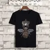 2018 nuevas llegadas casuales masculinas camisetas hombre corona abeja bee diamante hombres camisetas de moda negro / blanco Rhinestone hombre camiseta Y19072201