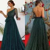 Vestidos de baile verde de caçador de um ombro de um ombro de uma manga longa tule lantejoulo de tule backless noite Vestido de festa de trem dubai dubai