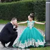 Hunter Green Ball Suknia Kwiat Dziewczyny Sukienki Sheer Neck Lace Aplikacje Wielopięciowy Tulle Spódnica Maluch First Communion Dress Suknie Urodzinowe Dzieci