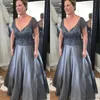 2019 Luxury Beaded Crystal Mother Of Bride Evening Dresses V-neck Short Sleeve A-line Plus Size Mother Of The Bride Special Occasion Dress