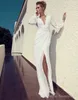 Biała suknia ślubna z długim rękawem Elegancka koronka Split Prosta konstrukcja Tanie Bridla Dresses Beach Beautiful High Quality Wear CG01