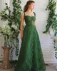 Charmiga mörkgröna spetsar klänningar med fickor spaghettirem nacke en linje formell klänning golvlängd kväll klänningar237o
