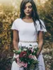 Nowy Simple A-Line Szyfonowe Skromne Suknie Ślubne Krótkie Rękawy Scoop Crystals Pas Boho Suknie Party Bridal