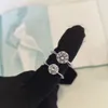 Hög version 925 Sterling Silver Claw 1-3 Karat Promise Diamond Rings Bague Anillos Kvinnor Marry Wedding Engagement Lovers Present Smycken