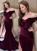 Vintage Mermaid Kadife Abiye 2019 Kapalı Omuz Pleats Arapça Örgün Parti Törenlerinde Gelinlik Abendkleid