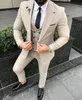 Chegada Nova Bege Men 3 peça Suit Slim Fit Homens Wedding Tuxedos pico lapela One Button Blazer ternos formais Negócios (jaqueta + calça + Vest)