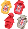 Vêtements pour animaux de compagnie Vêtements pour chiens Pull de mode Drapeau américain impression beaux sweats avec casquette Sweat-shirt de style britannique avec capuche M mot capuche