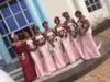 Aso ebi sexig arabisk rosa billig sjöjungfru brudtärna klänningar från axel spets applikation golvlängd formell klänning party kväll prom klänningar