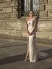 2019 Riki Dalal Mermaid Bröllopsklänningar med avtagbara kjolar One Shoulder Lace Bridal Gowns Sweep Train Appliqued Beach Wedding Dress