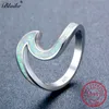 Blaike 100% Solida S925 Sterling Silver Wave Ringar För Kvinnor Män Vit / Blå Brand Opal Ring Kvinna Rainbow Birthstone Fina smycken
