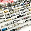 Nyaste mode 50pcs / pack mix stilar rostfritt stål band ring titan finger ringar bra passform herr och kvinnors charm smycken gåva