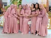 2019 Abiti da damigella d'onore musulmana Serie Hijab Islamic Dubai Prom Party Gowns Plus Size Garden Country Abito da damigella d'onore per un matrimonio