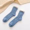 Korallensamt, dickes Handtuch, Damensocken, Winter, warm, flauschig, für Erwachsene, Bonbonfarben, Boden, Schlaf, flauschige Socken, Mädchenstrümpfe, 2 Stück/Paar, CCA11917, 60 Paar