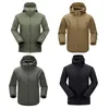 Mens Plus Size Winter Outdoor Hunting Coat Thicken Lining Hooded Tactische Jas Waterdichte Soft Shell Windbreaker D25