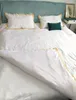 Hem Textil sängkläder 4PCs Vuxen sängkläder Set Bed Vit Svart Duvet Cover King Queen Size Quilt Cover Kort sängkläder Trevlig