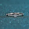 925 Silver Diamond Test minął 0.1 Carat 3mm E Color Moissanite Pierścień Perfect Cut Sparkling Mini Laboratorium Drugi Diamond Pierścionki dla dziewczyny CX200611