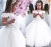 Weiße Spitze Blumenmädchen Kleider aus Schulter 3D Blumenapplikationen Perlen Prinzessin Kleine Mädchen Pageant Kleid Erst Kommunion Kleid