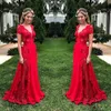 Splendidi abiti da damigella d'onore lunghi in pizzo per matrimonio Rosso profondo collo manica ad aletta damigella d'onore abiti in chiffon lunghezza del pavimento abito da damigella d'onore 2019