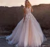 2020 Sheer Neck Lace Appliqued Bez Rękawów Tulle Suknie Ślubne Linii Z Sweep Train Sweet Ball Suknie Suknie Ślubne z przykrytym przyciskiem