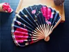 Vintage Chinese hand gehouden fans zijden bamboe vouwen fans handheld gevouwen fan voor kerk huwelijksgeschenk W8846