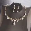 Coronas de novia de oro Tiaras Cabello Tocado Collar Pendientes Accesorios Conjuntos de joyería de boda Precio barato estilo de moda novia 3 Piezas
