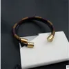 Bracelets pour hommes et femmes source acier inoxydable bracelet en or rose bracelet en cuir tressé 19cm bracelet vente chaude