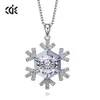 Colliers pendentifs Nouvel accessoire Collier flocon de neige pour six hommes avec pendentif en cristal Swarovski